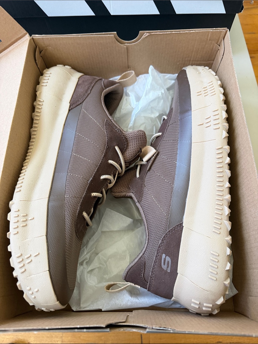 Skechers Steetwear sz13, BRAND NEW